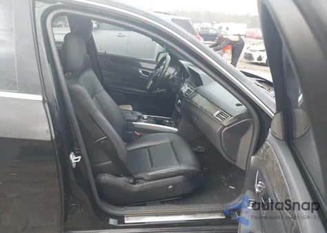 2014 Mercedes-Benz E 350 z USA, uszkodzony, nr VIN WDDHF5KB2EB030101